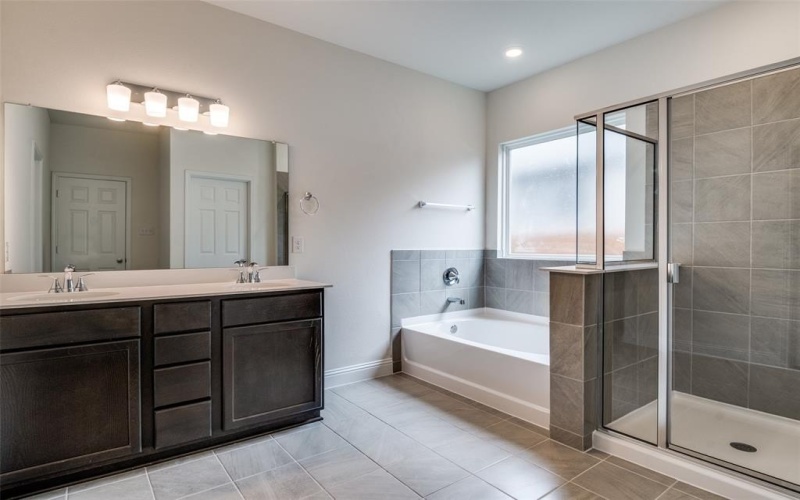 4035 Bedford Drive, Crandall, TX 75114, 5 Bedrooms Bedrooms, ,3 BathroomsBathrooms,Residential,For Sale,4035 Bedford Drive,20898296