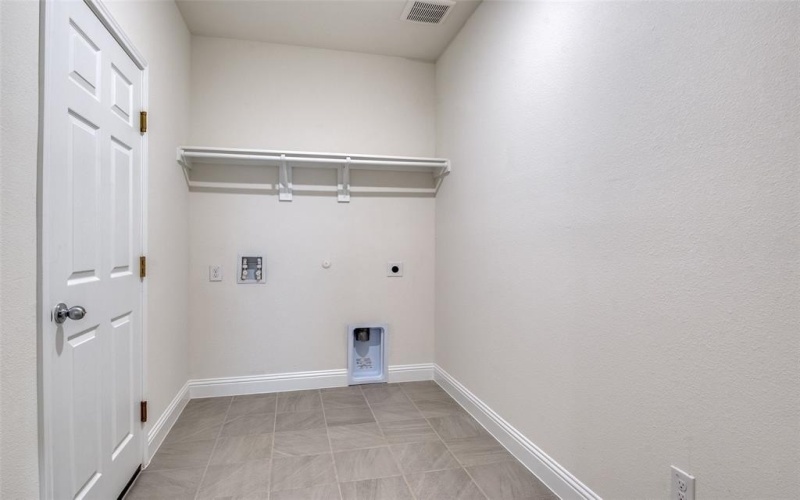 4035 Bedford Drive, Crandall, TX 75114, 5 Bedrooms Bedrooms, ,3 BathroomsBathrooms,Residential,For Sale,4035 Bedford Drive,20898296