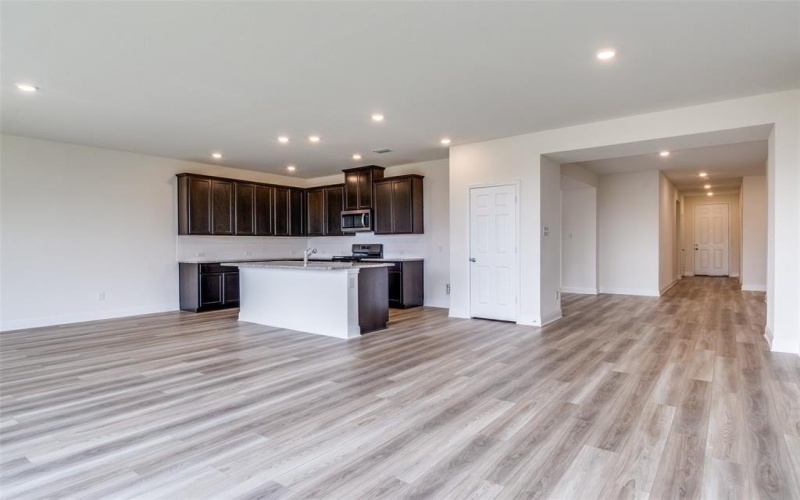 4035 Bedford Drive, Crandall, TX 75114, 5 Bedrooms Bedrooms, ,3 BathroomsBathrooms,Residential,For Sale,4035 Bedford Drive,20898296