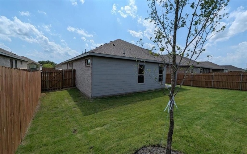 1013 TRACTION Trail, Cleburne, TX 76031, 5 Bedrooms Bedrooms, ,3 BathroomsBathrooms,Residential,For Sale,1013 TRACTION Trail,20896747