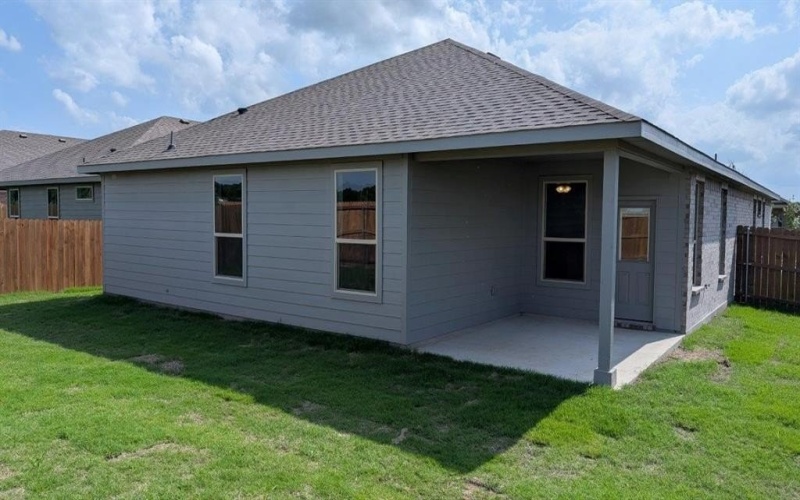 1013 TRACTION Trail, Cleburne, TX 76031, 5 Bedrooms Bedrooms, ,3 BathroomsBathrooms,Residential,For Sale,1013 TRACTION Trail,20896747