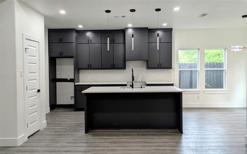 5629 Lester Granger, Fort Worth, TX 76112, 4 Habitaciones Habitaciones , ,2 BañosBaños,Residential,En Venta,5629 Lester Granger,20896837