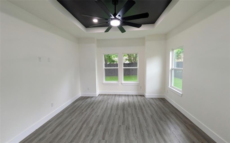 5629 Lester Granger, Fort Worth, TX 76112, 4 Habitaciones Habitaciones , ,2 BañosBaños,Residential,En Venta,5629 Lester Granger,20896837