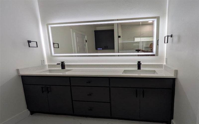 5629 Lester Granger, Fort Worth, TX 76112, 4 Habitaciones Habitaciones , ,2 BañosBaños,Residential,En Venta,5629 Lester Granger,20896837