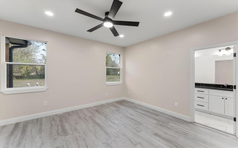 431 Cypress Street, Pittsburg, TX 75686, 3 Habitaciones Habitaciones , ,2 BañosBaños,Residential,En Venta,431 Cypress Street,20896877