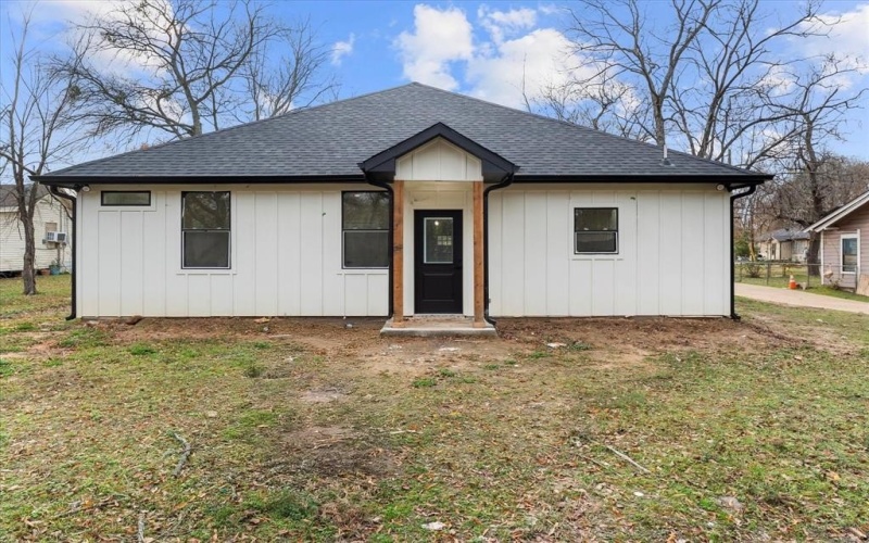 431 Cypress Street, Pittsburg, TX 75686, 3 Habitaciones Habitaciones , ,2 BañosBaños,Residential,En Venta,431 Cypress Street,20896877