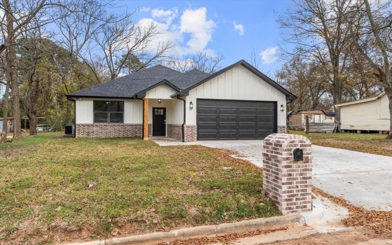 431 Cypress Street, Pittsburg, TX 75686, 3 Habitaciones Habitaciones , ,2 BañosBaños,Residential,En Venta,431 Cypress Street,20896877