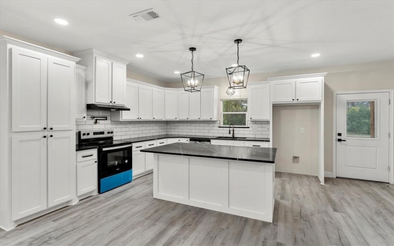 431 Cypress Street, Pittsburg, TX 75686, 3 Habitaciones Habitaciones , ,2 BañosBaños,Residential,En Venta,431 Cypress Street,20896877
