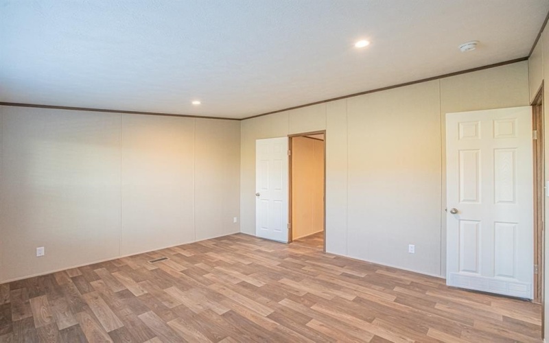 1166 Hayes Road, Sherman, TX 75090, 4 Bedrooms Bedrooms, ,2 BathroomsBathrooms,Residential,For Sale,1166 Hayes Road,20896994