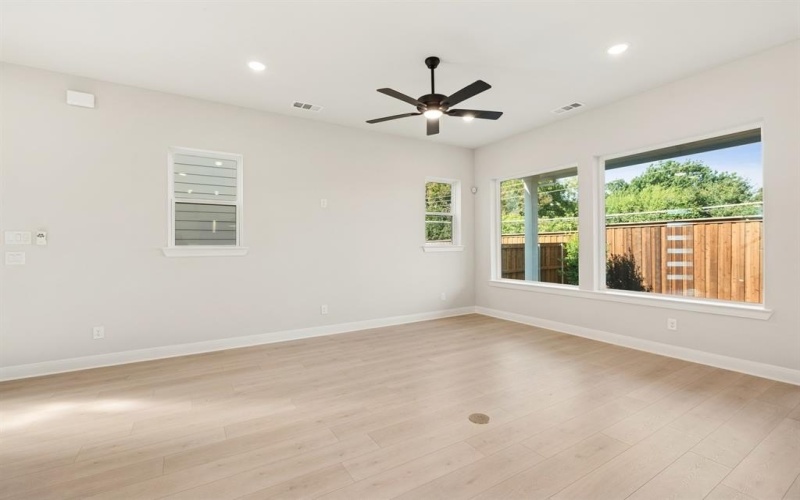 9317 Celestine Avenue, Dallas, TX 75243, 3 Habitaciones Habitaciones , ,2 BañosBaños,Residential,En Venta,9317 Celestine Avenue,0,20897043