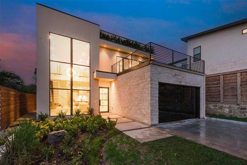 1622 Sylvan Avenue, Dallas, TX 75208, 5 Bedrooms Bedrooms, ,3 BathroomsBathrooms,Residential,For Sale,1622 Sylvan Avenue,20897183