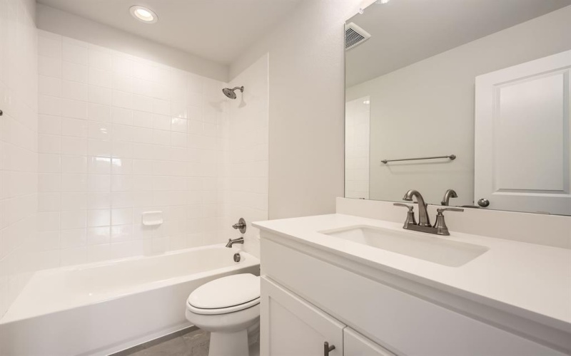 8728 Leafy Lane, Justin, TX 76247, 4 Bedrooms Bedrooms, ,5 BathroomsBathrooms,Residential,For Sale,8728 Leafy Lane,20900000