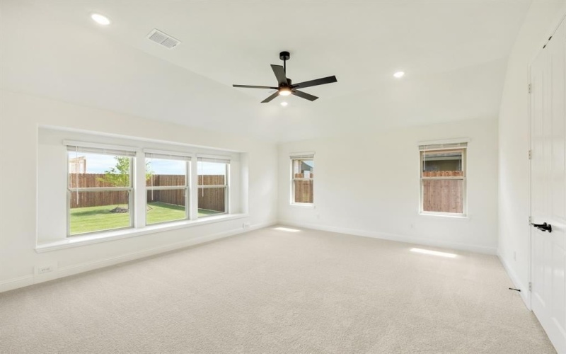 813 Turnbull Avenue, Fort Worth, TX 76247, 4 Habitaciones Habitaciones , ,3 BañosBaños,Residential,En Venta,813 Turnbull Avenue,20900009