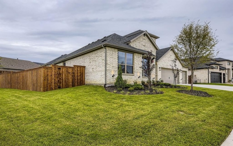 141 Longhorn Bend, Rhome, TX 76078, 4 Bedrooms Bedrooms, ,3 BathroomsBathrooms,Residential,For Sale,141 Longhorn Bend,20900043