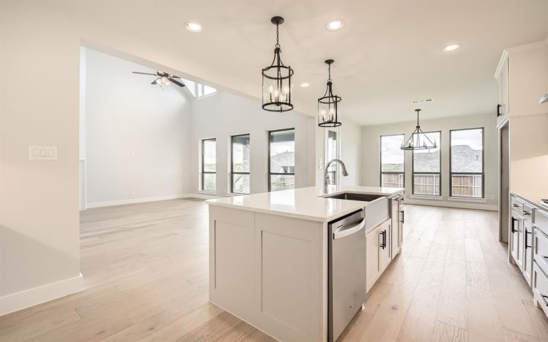 121 Derrett Lane, Rhome, TX 76078, 4 Bedrooms Bedrooms, ,3 BathroomsBathrooms,Residential,For Sale,121 Derrett Lane,20900105