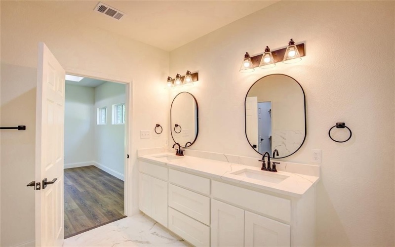 1758 Cr-2320, Terrell, TX 75160, 4 Bedrooms Bedrooms, ,3 BathroomsBathrooms,Residential,For Sale,1758 Cr-2320,20900143