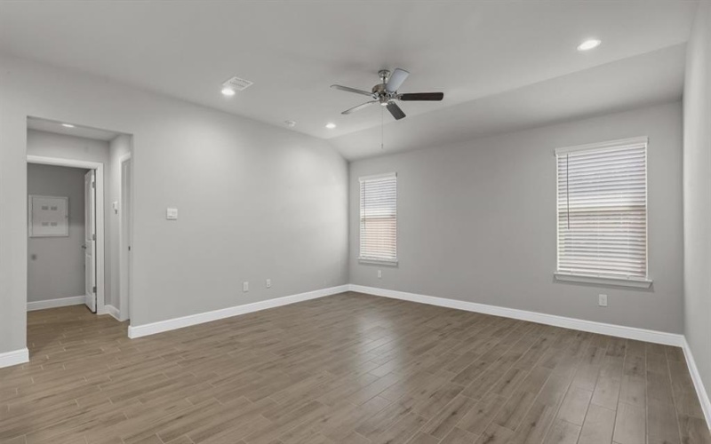 205 SYDNEY Lane, Mansfield, TX 76063, 4 Bedrooms Bedrooms, ,3 BathroomsBathrooms,Residential,For Sale,205 SYDNEY Lane,20900208
