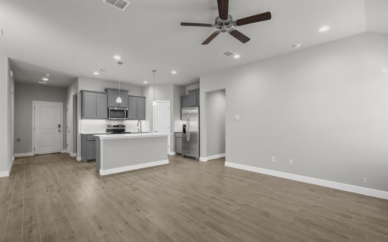 205 SYDNEY Lane, Mansfield, TX 76063, 4 Bedrooms Bedrooms, ,3 BathroomsBathrooms,Residential,For Sale,205 SYDNEY Lane,20900208