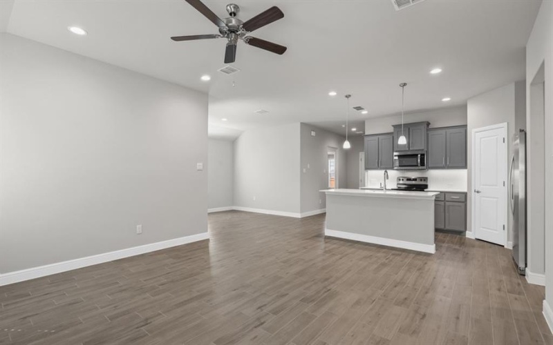 205 SYDNEY Lane, Mansfield, TX 76063, 4 Bedrooms Bedrooms, ,3 BathroomsBathrooms,Residential,For Sale,205 SYDNEY Lane,20900208