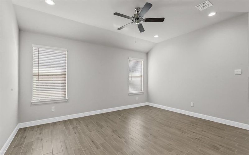 205 SYDNEY Lane, Mansfield, TX 76063, 4 Bedrooms Bedrooms, ,3 BathroomsBathrooms,Residential,For Sale,205 SYDNEY Lane,20900208