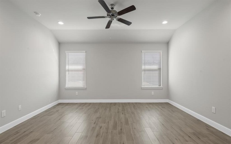 205 SYDNEY Lane, Mansfield, TX 76063, 4 Bedrooms Bedrooms, ,3 BathroomsBathrooms,Residential,For Sale,205 SYDNEY Lane,20900208