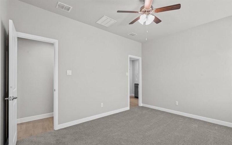 205 SYDNEY Lane, Mansfield, TX 76063, 4 Bedrooms Bedrooms, ,3 BathroomsBathrooms,Residential,For Sale,205 SYDNEY Lane,20900208