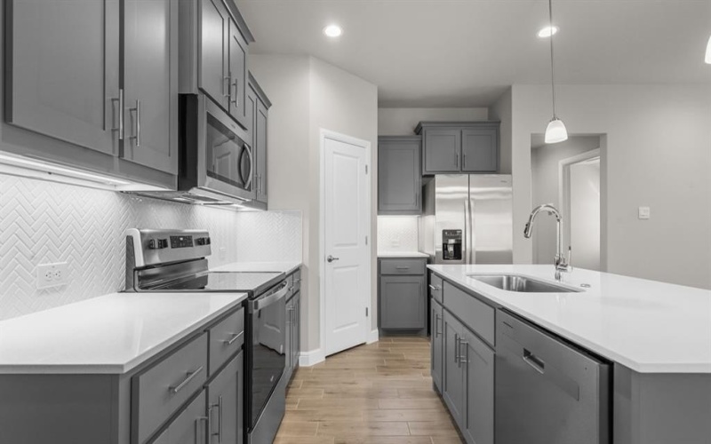 205 SYDNEY Lane, Mansfield, TX 76063, 4 Bedrooms Bedrooms, ,3 BathroomsBathrooms,Residential,For Sale,205 SYDNEY Lane,20900208