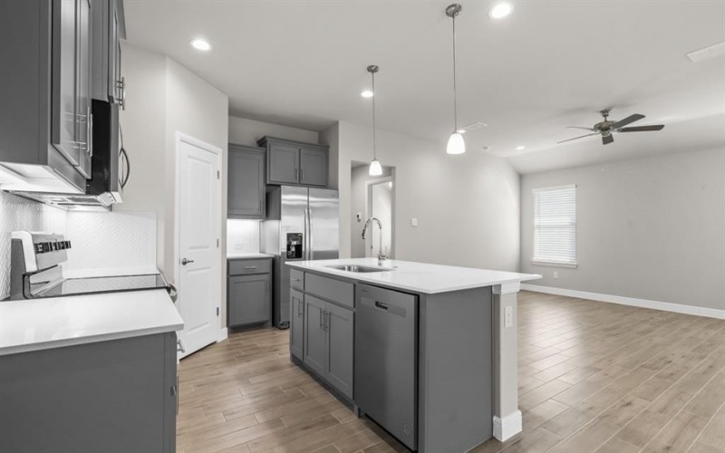 205 SYDNEY Lane, Mansfield, TX 76063, 4 Bedrooms Bedrooms, ,3 BathroomsBathrooms,Residential,For Sale,205 SYDNEY Lane,20900208