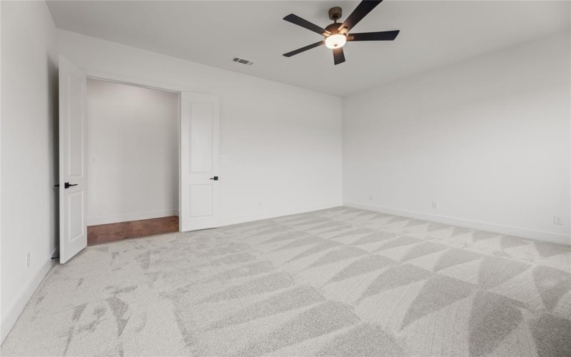 1055 Julian Drive, Van Alstyne, TX 75495, 4 Bedrooms Bedrooms, ,2 BathroomsBathrooms,Residential,For Sale,1055 Julian Drive,20900374