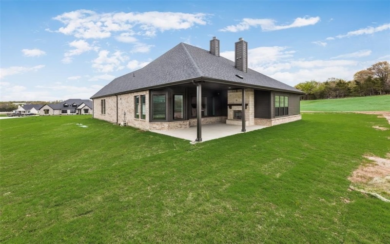 1090 Julian Drive, Van Alstyne, TX 75495, 4 Bedrooms Bedrooms, ,3 BathroomsBathrooms,Residential,For Sale,1090 Julian Drive,20900397