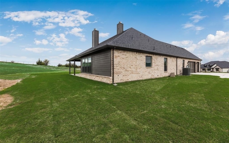 1090 Julian Drive, Van Alstyne, TX 75495, 4 Bedrooms Bedrooms, ,3 BathroomsBathrooms,Residential,For Sale,1090 Julian Drive,20900397