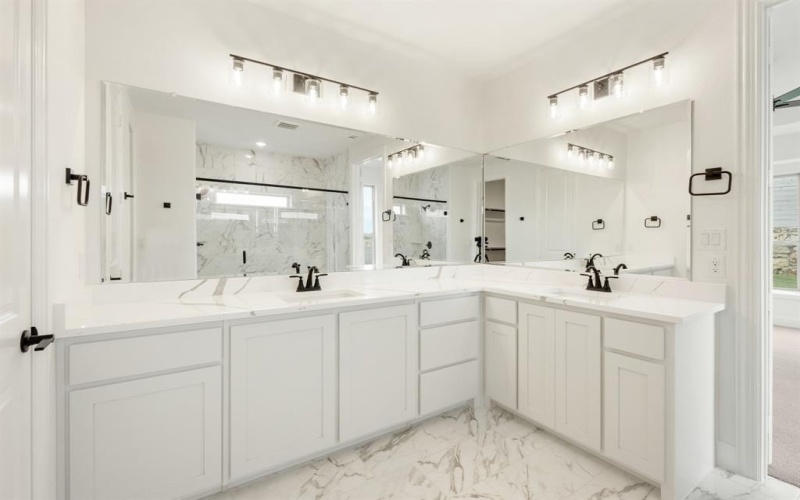 3204 Tios Lane, McKinney, TX 75071, 4 Bedrooms Bedrooms, ,5 BathroomsBathrooms,Residential,For Sale,3204 Tios Lane,20898445
