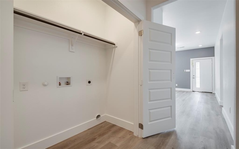 4739 Nome, Dallas, TX 75216, 4 Bedrooms Bedrooms, ,2 BathroomsBathrooms,Residential,For Sale,4739 Nome,20898910