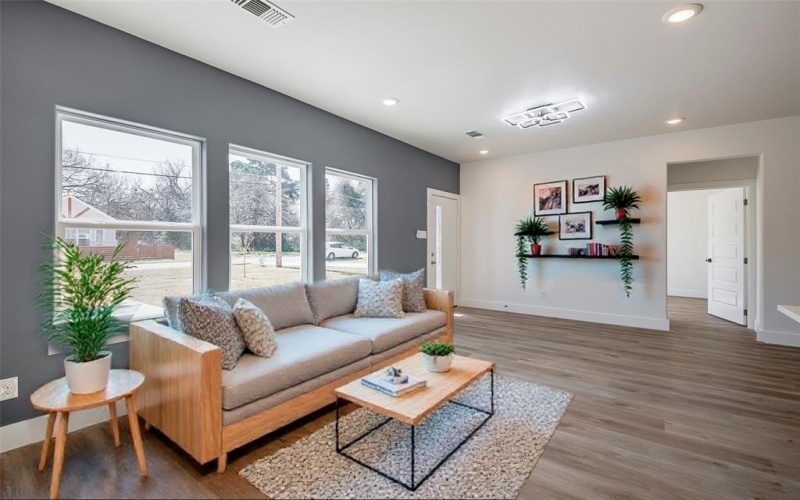 4739 Nome, Dallas, TX 75216, 4 Bedrooms Bedrooms, ,2 BathroomsBathrooms,Residential,For Sale,4739 Nome,20898910