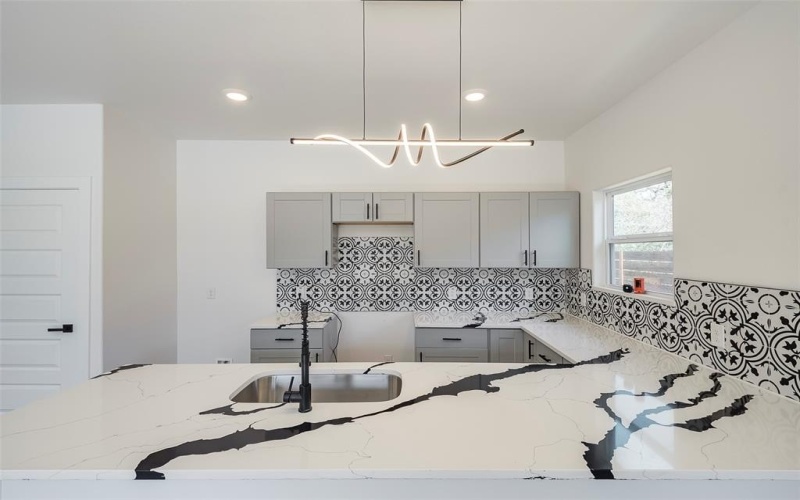 4739 Nome, Dallas, TX 75216, 4 Bedrooms Bedrooms, ,2 BathroomsBathrooms,Residential,For Sale,4739 Nome,20898910