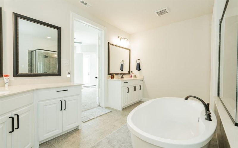 1725 Frisco Hills Boulevard, Little Elm, TX 75068, 5 Habitaciones Habitaciones , ,5 BañosBaños,Residential,En Venta,1725 Frisco Hills Boulevard,20899087