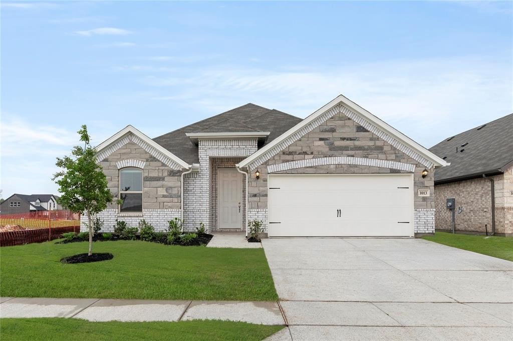 1013 Goya Drive, Royse City, TX 75189, 3 Bedrooms Bedrooms, ,2 BathroomsBathrooms,Residential,For Sale,1013 Goya Drive,20899427
