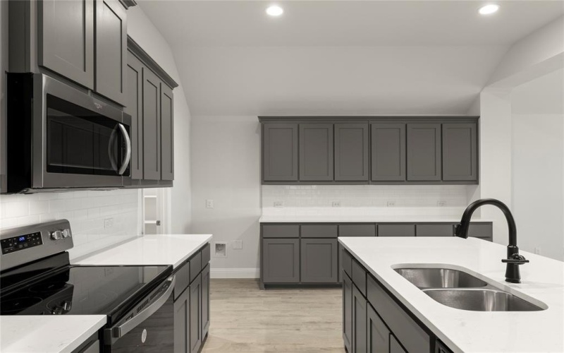 1017 Goya Drive, Royse City, TX 75189, 3 Habitaciones Habitaciones , ,2 BañosBaños,Residential,En Venta,1017 Goya Drive,20899437