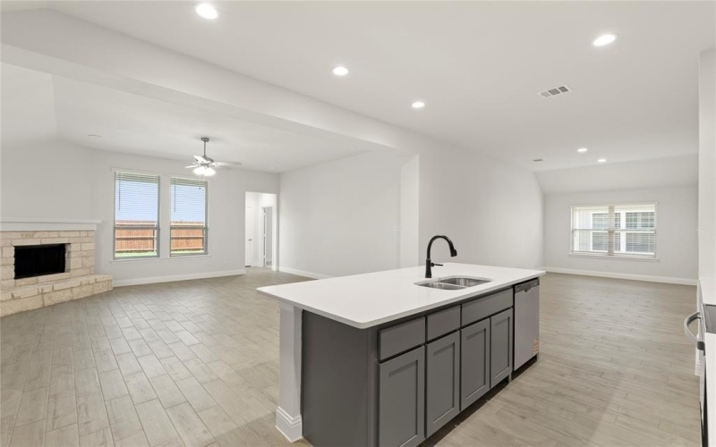 1017 Goya Drive, Royse City, TX 75189, 3 Habitaciones Habitaciones , ,2 BañosBaños,Residential,En Venta,1017 Goya Drive,20899437