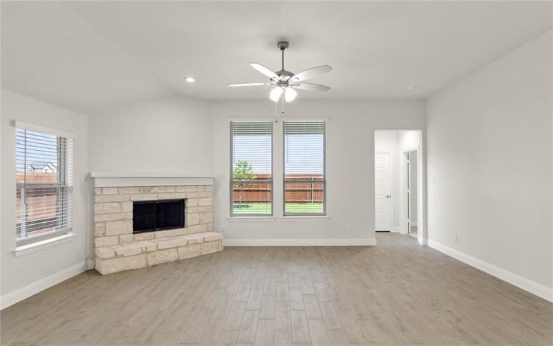 1017 Goya Drive, Royse City, TX 75189, 3 Habitaciones Habitaciones , ,2 BañosBaños,Residential,En Venta,1017 Goya Drive,20899437