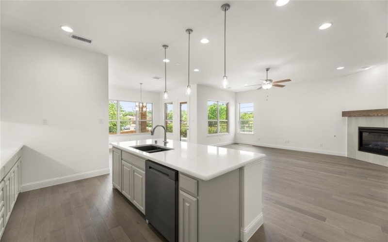 2514 Rockbrook, Garland, TX 75041, 3 Habitaciones Habitaciones , ,2 BañosBaños,Residential,En Venta,2514 Rockbrook,0,20899620