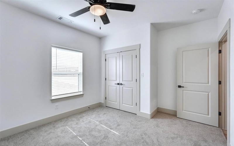 425 E Munson Street, Denison, TX 75021, 3 Habitaciones Habitaciones , ,2 BañosBaños,Residential,En Venta,425 E Munson Street,0,20899907