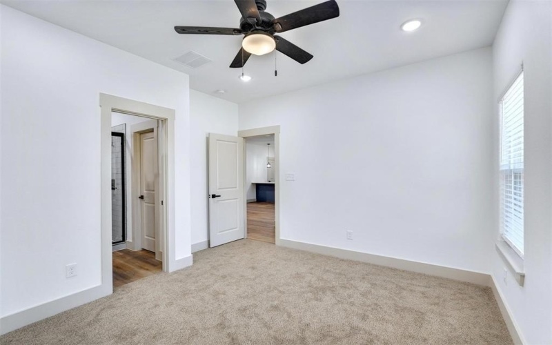 425 E Munson Street, Denison, TX 75021, 3 Habitaciones Habitaciones , ,2 BañosBaños,Residential,En Venta,425 E Munson Street,0,20899907