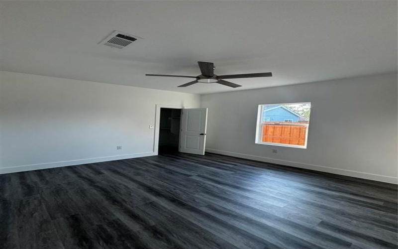 3925 Furey Street, Dallas, TX 75212, 4 Habitaciones Habitaciones , ,2 BañosBaños,Residential,En Venta,3925 Furey Street,20902061