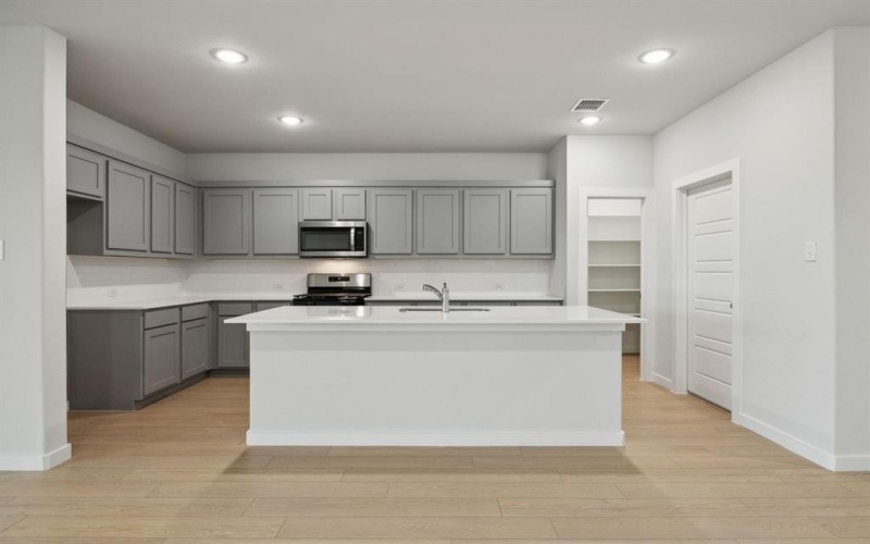 6033 Silverstein Street, Fort Worth, TX 76126, 4 Bedrooms Bedrooms, ,3 BathroomsBathrooms,Residential,For Sale,6033 Silverstein Street,20902137
