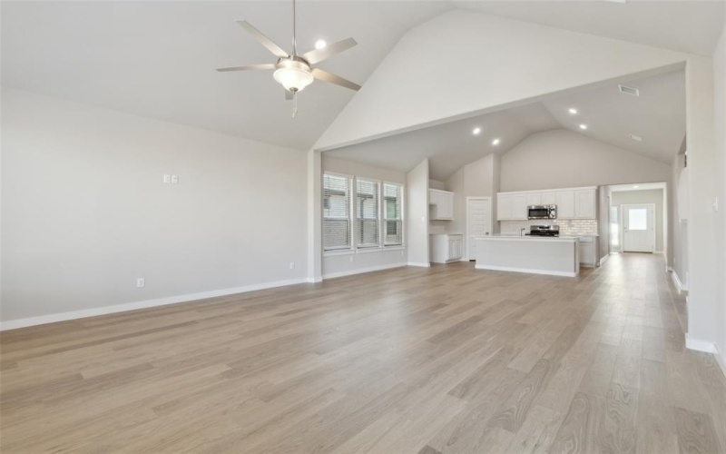 6021 Silverstein Street, Fort Worth, TX 76126, 4 Habitaciones Habitaciones , ,3 BañosBaños,Residential,En Venta,6021 Silverstein Street,20902140