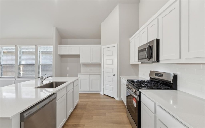 6021 Silverstein Street, Fort Worth, TX 76126, 4 Habitaciones Habitaciones , ,3 BañosBaños,Residential,En Venta,6021 Silverstein Street,20902140