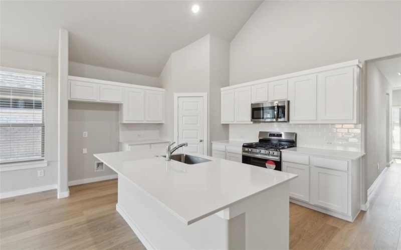 6021 Silverstein Street, Fort Worth, TX 76126, 4 Habitaciones Habitaciones , ,3 BañosBaños,Residential,En Venta,6021 Silverstein Street,20902140