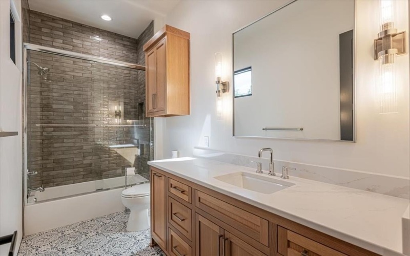 1014 Chaparrel Lane, Possum Kingdom Lake, TX 76449, 5 Bedrooms Bedrooms, ,6 BathroomsBathrooms,Residential,For Sale,1014 Chaparrel Lane,0,20902264