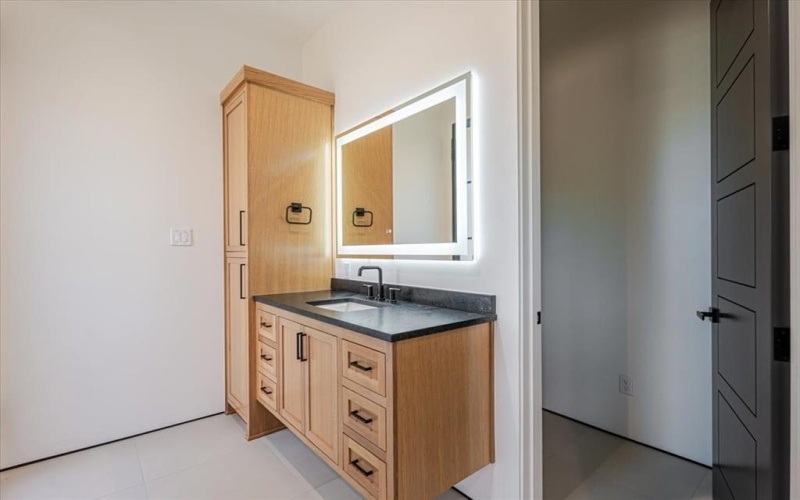 1014 Chaparrel Lane, Possum Kingdom Lake, TX 76449, 5 Bedrooms Bedrooms, ,6 BathroomsBathrooms,Residential,For Sale,1014 Chaparrel Lane,0,20902264